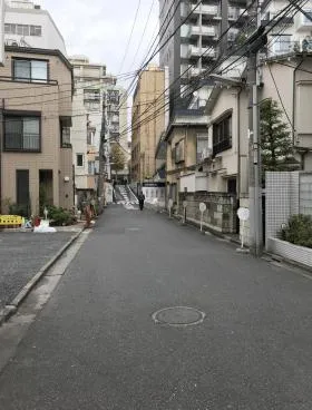 コンフォリア麻布台ビルの外観