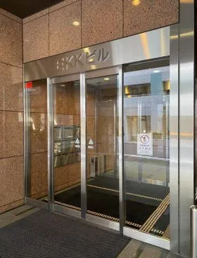 茅場町EKKビルの外観