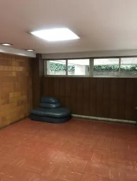 麻布中央マンションの外観
