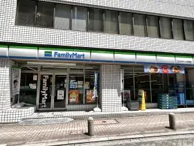ファミリーマート