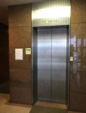 麻布CCビルの外観