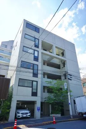 麻布イーストビルの外観
