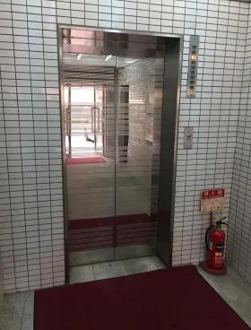 第4松坂ビルの外観