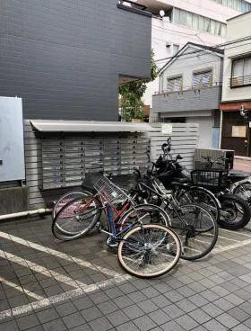 ビバハイムビルの外観
