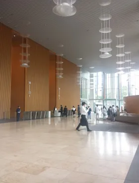 赤坂Bizタワーの外観
