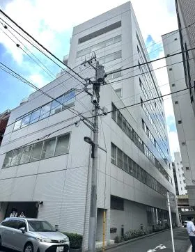ザイマックス岩本町(旧:友泉岩本町)ビルの外観
