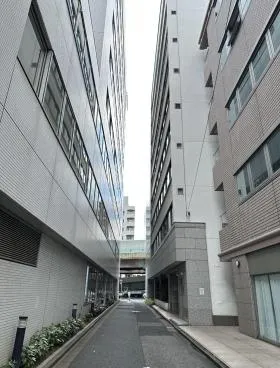 ザイマックス岩本町(旧:友泉岩本町)ビルの外観