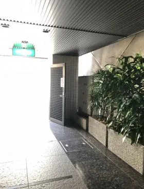 MCMビルの外観