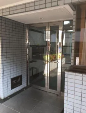 小高ビルの外観