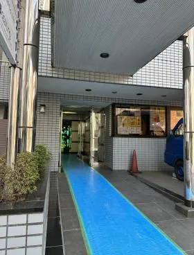 小高ビルの外観