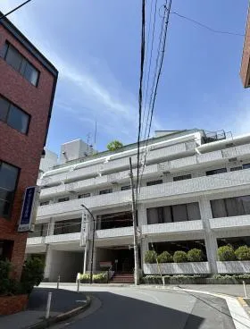 小高ビルの外観