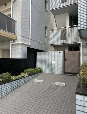 小高ビルの外観