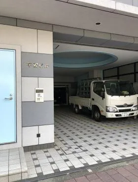 平安ビルの外観
