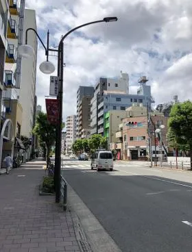 平安ビルの外観