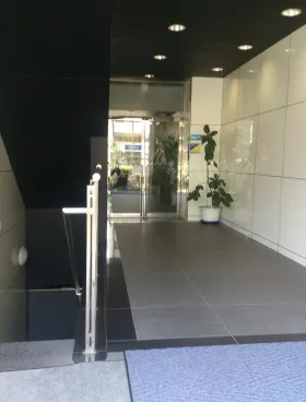 日幸五反田ビルの外観