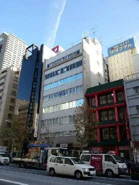 美濃友ビルの外観