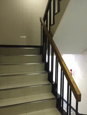 美濃友ビルの外観