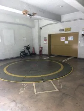 共和七番館の外観