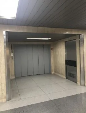 TRCセンタービルの外観