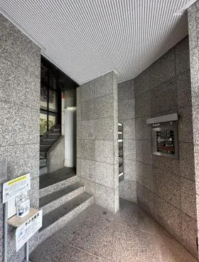 Barbizon68の外観