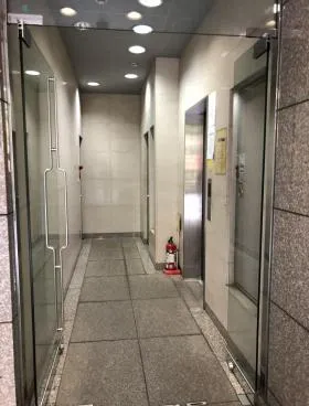 ソメノビルの外観