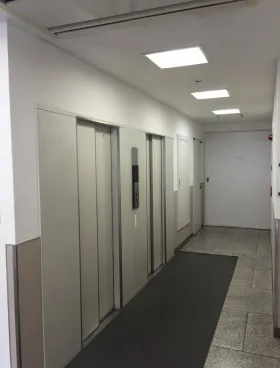 日新建物新橋ビルの外観