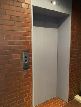 ストーク新宿の外観