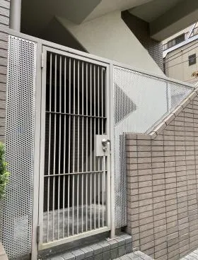 三田川崎ビルの外観