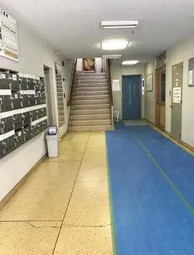 パラガイハイツビルの外観