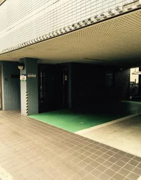 BIT西新宿ビルの外観