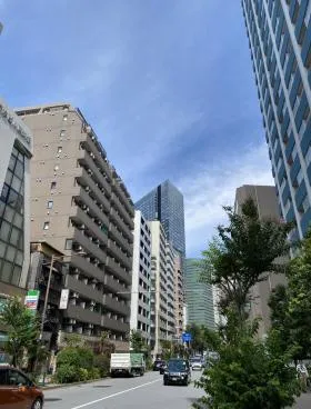 YHSビル(旧西新宿橋谷田ビル)の外観