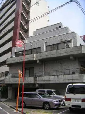 西新宿元木ビルの外観