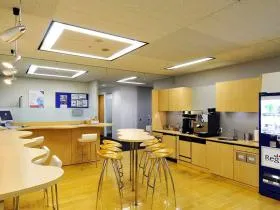 Regus(リージャス)新宿パークタワービジネスセンターの外観