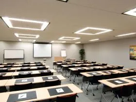 Regus(リージャス)新宿パークタワービジネスセンターの外観