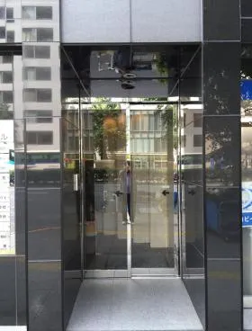 西新宿水間ビルの外観
