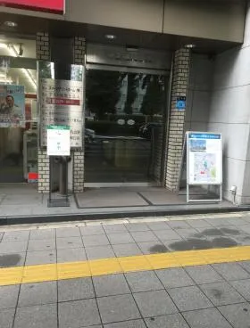 第2佐山ビルの外観