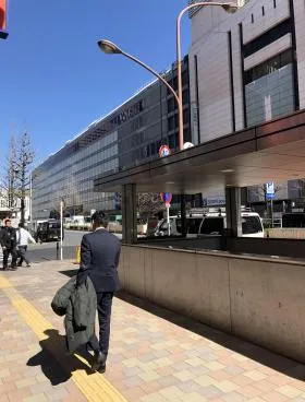 小川ビルの外観