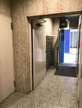 甲新ビルの外観