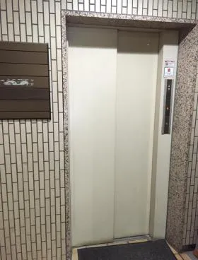 トーワビルの外観