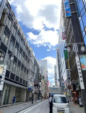 ACN新宿ウエストビルディング(旧:満来)の外観