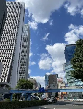 ACN新宿ウエストビルディング(旧:満来)の外観