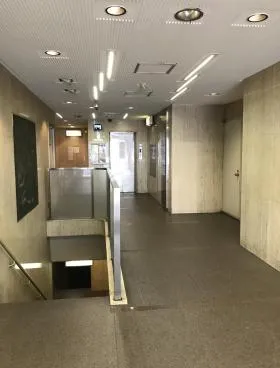 西新宿オークビルの外観