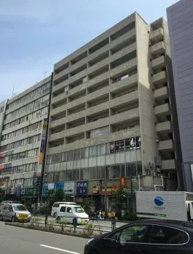 カーサ新宿の外観