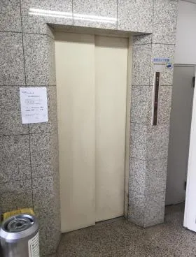 富士会館の外観