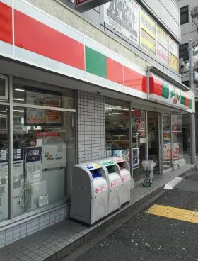 富士会館の外観