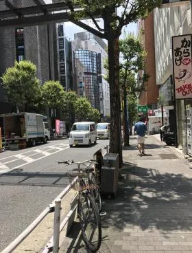 チェックメイトビルの外観