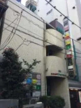 歌舞伎町プチプラザビルの外観