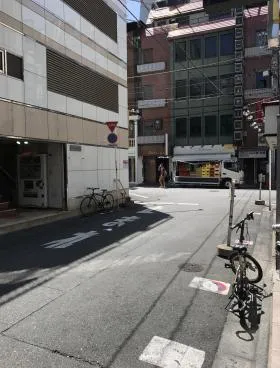 三経20ビルの外観