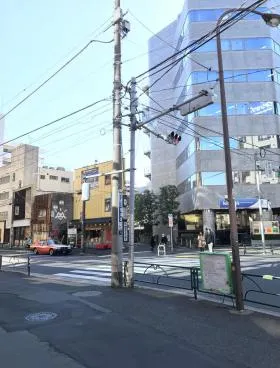 三富ビルの外観