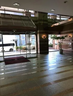 三富ビルの外観